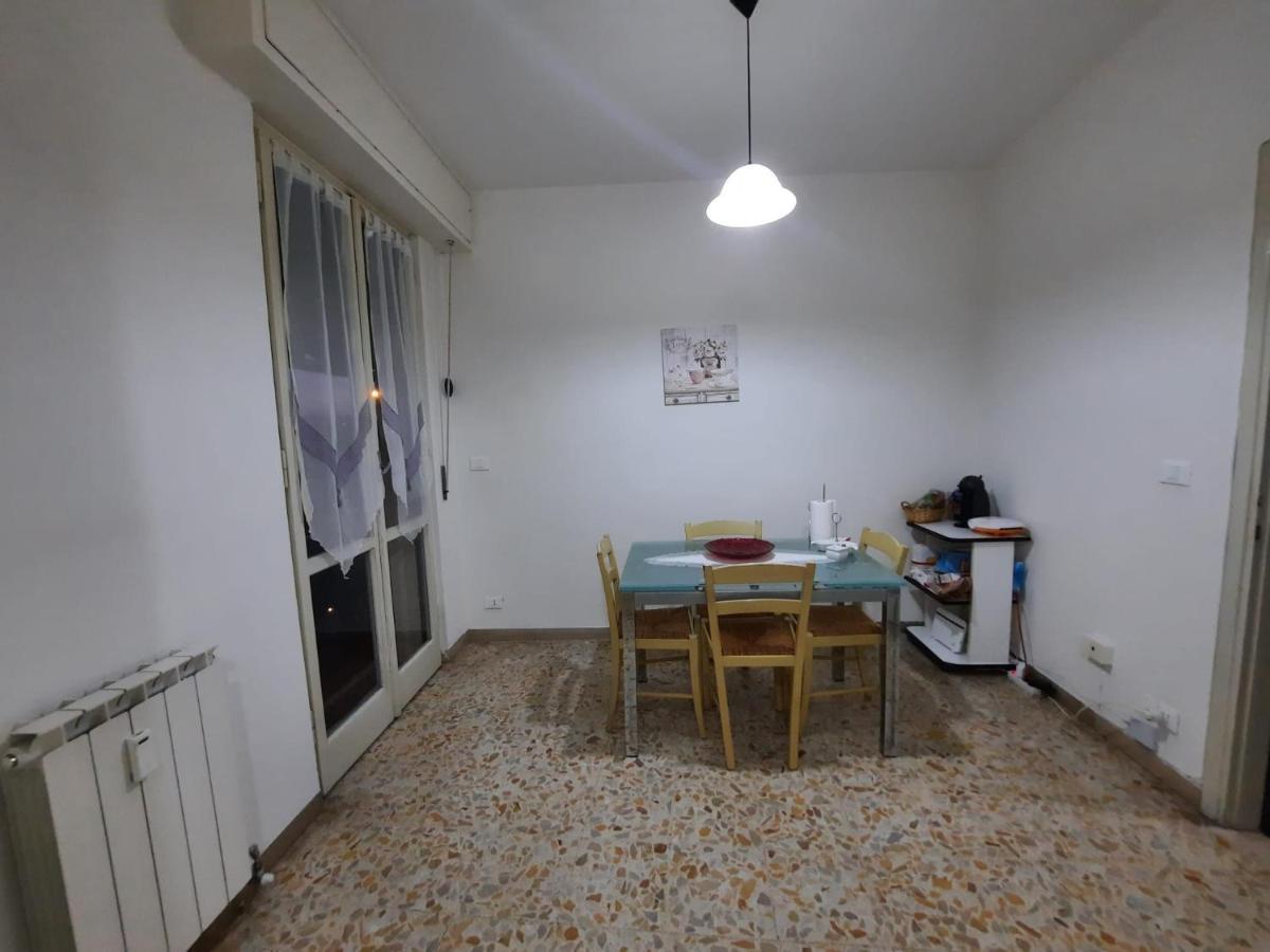 Porta A Mare Station Apartment Pisa Bagian luar foto
